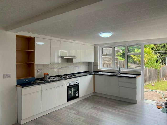 4 Bedroom Terraced House To Rent In Fernwood Crescent, London, N20