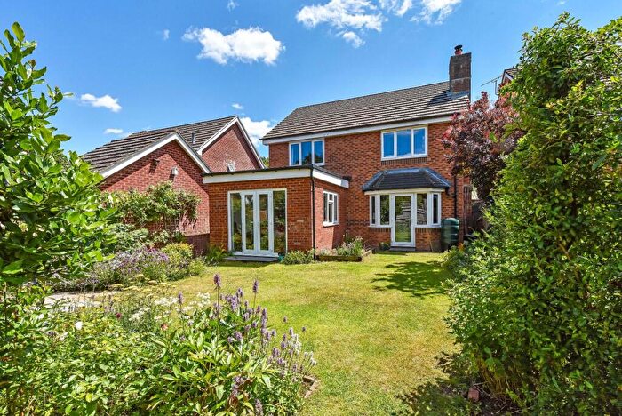 4 Bedroom Detached House For Sale In Hawks Mead, Liss, Hampshire, GU33