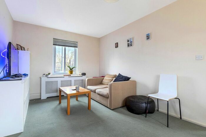 1 Bedroom Flat To Rent In John Roll Way, London, SE16
