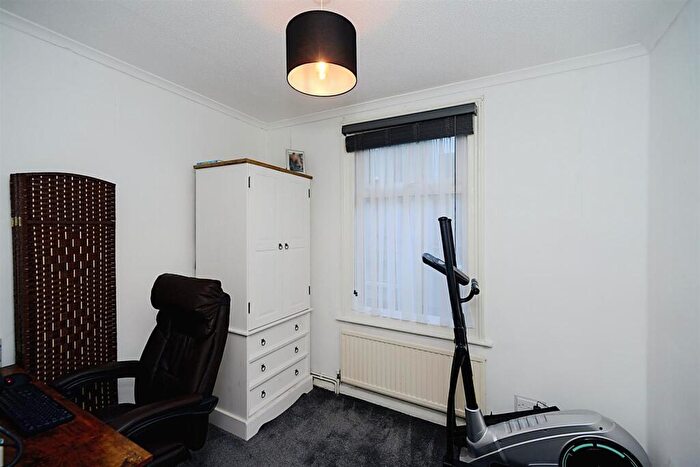 2 Bedroom Flat To Rent In Bear Road, Brighton, BN2