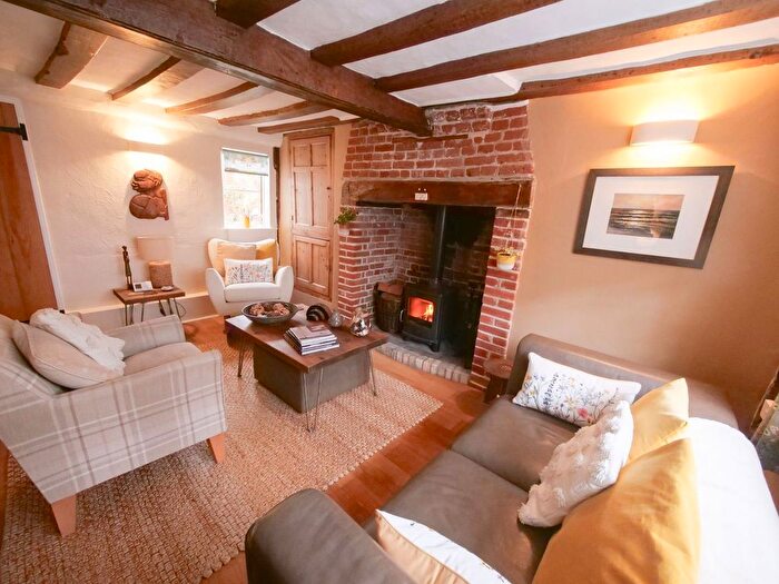 1 Bedroom End Of Terrace House For Sale In Double Street, Framlingham, Suffolk, IP13