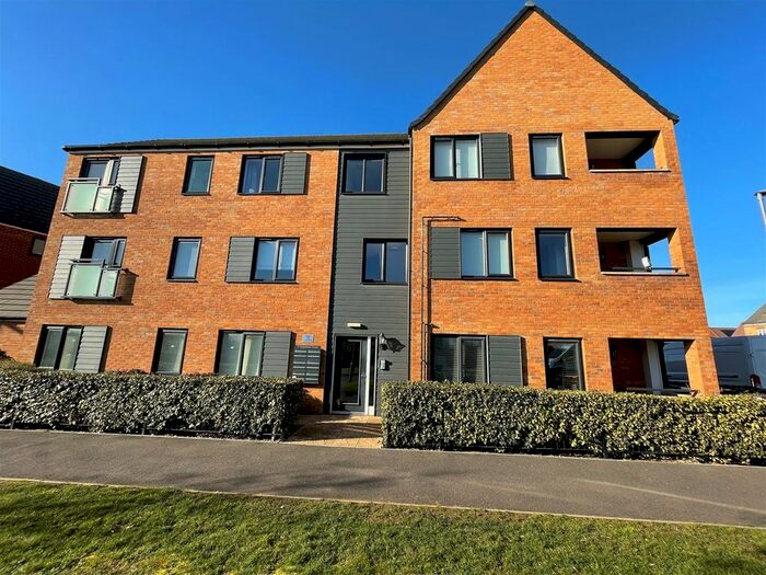 2 Bedroom Flat To Rent In Vespasian Road, Fairfields, Milton Keynes, MK11
