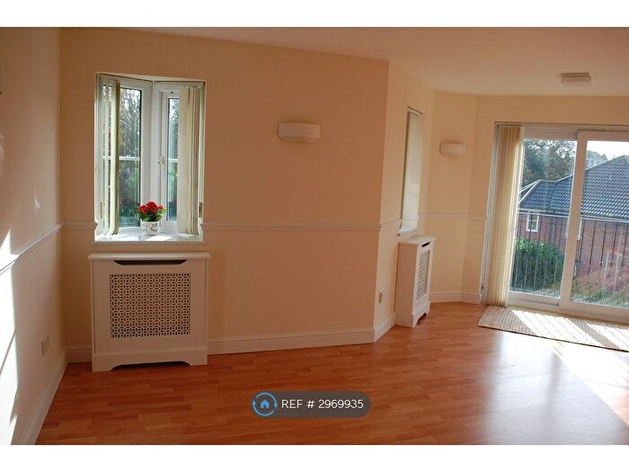 2 Bedroom Flat To Rent In Widewell, Plymouth, PL6