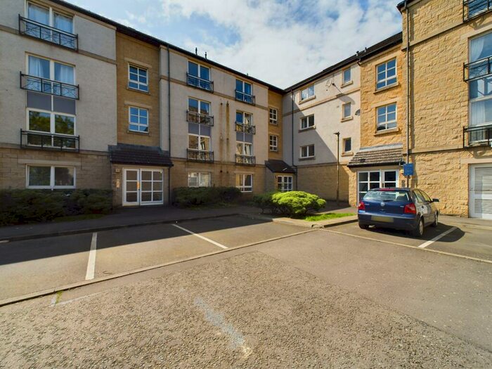 2 Bedroom Flat To Rent In Cadiz Street, Leith, Edinburgh, EH6