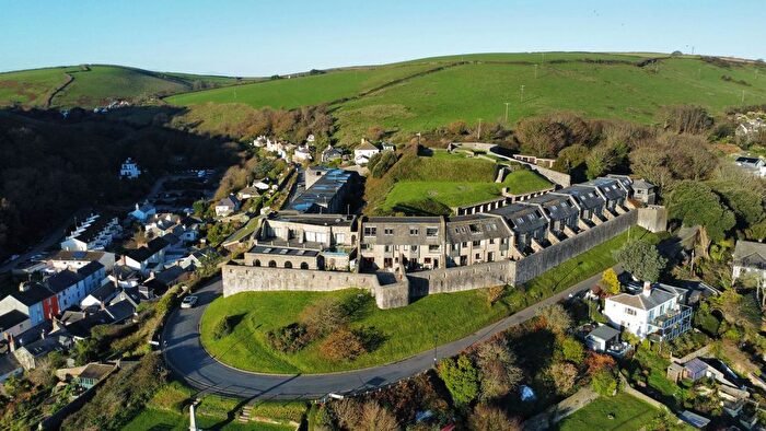 3 Bedroom Flat For Sale In The Fort, Cawsand, Torpoint, PL10