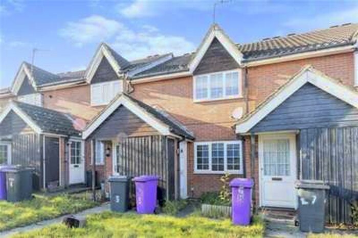 1 Bedroom Maisonette Flat To Rent In Whinbush Road, SG5