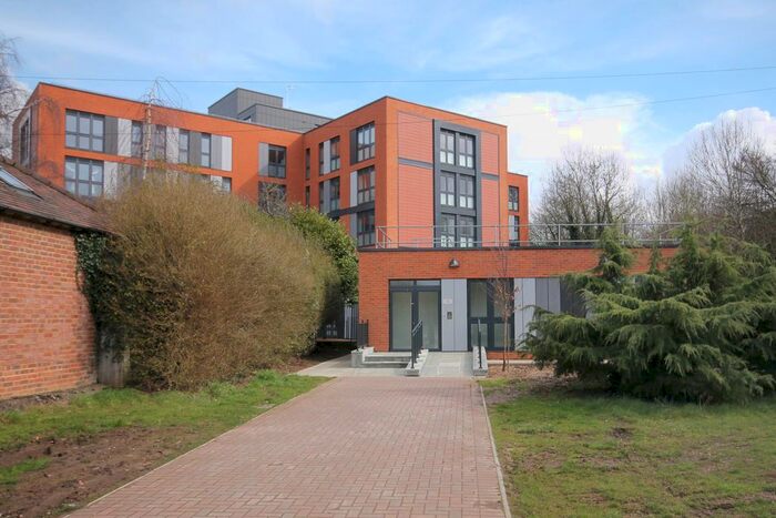 1 Bedroom Flat To Rent In Lincoln Road, Dorking, RH4