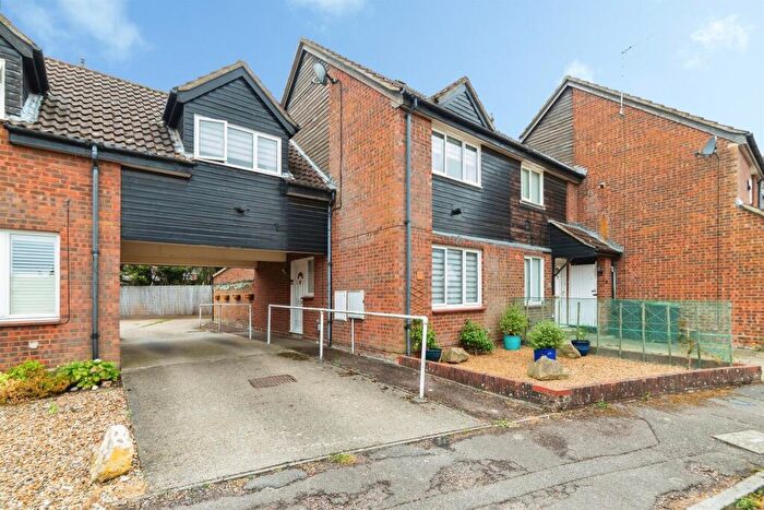 3 Bedroom Terraced House For Sale In Lamb Meadow, Arlesey, SG15