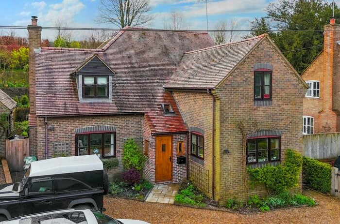4 Bedroom Detached House For Sale In Ludgershall Road, Collingbourne Ducis, SN8