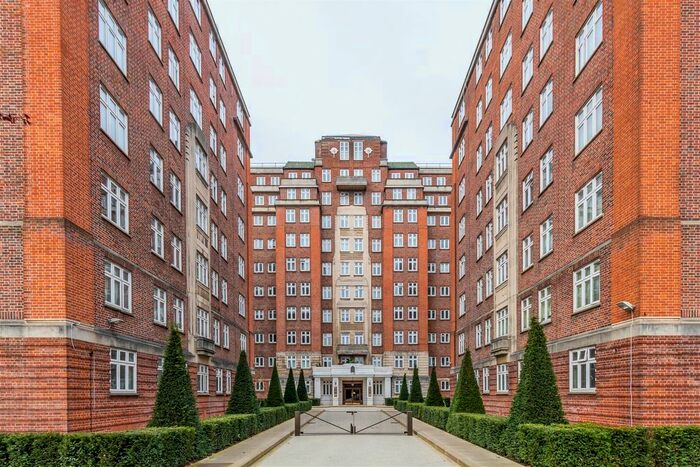 Studio To Rent In Hall Road, London, NW8