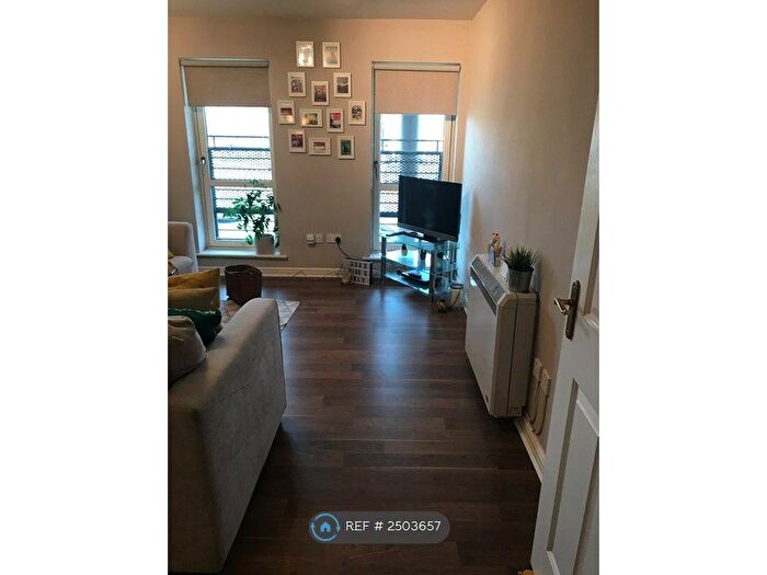 2 Bedroom Flat To Rent In Howard Street, Glasgow, G1