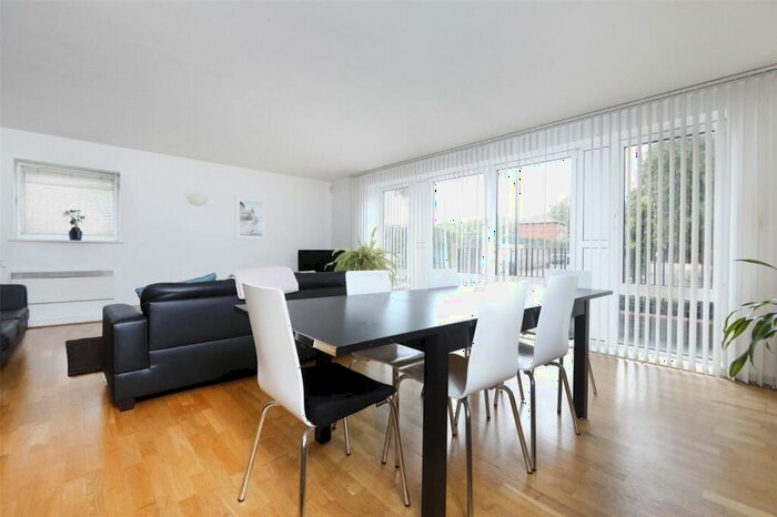 3 Bedroom Apartment To Rent In Rodney Point, Rotherhithe Street, London, SE16