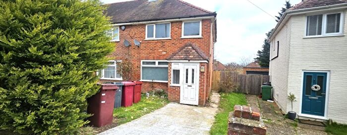 3 Bedroom Semi Detached House To Rent In Thirlmere Avenue, Tilehurst, Reading, RG30