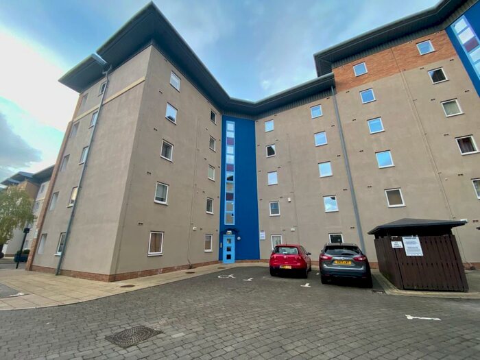 3 Bedroom Apartment To Rent In Knightsbridge Court, Gosforth, NE3