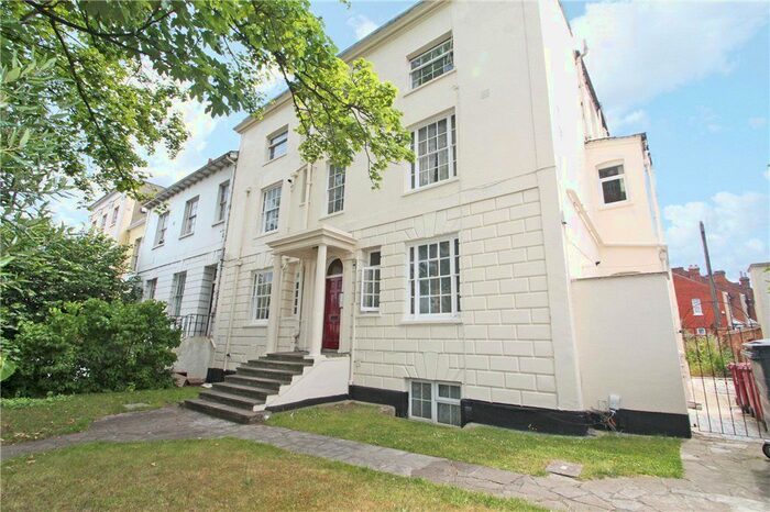 Studio To Rent In Castle Hill, Reading, Berkshire, RG1