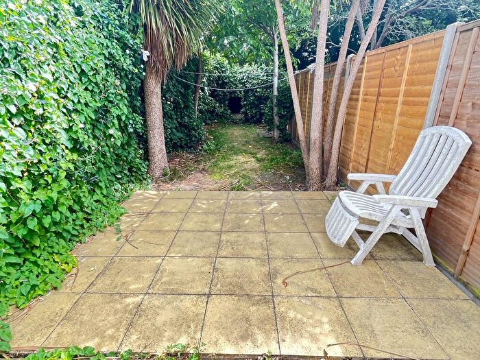 3 Bedroom Terraced House To Rent In Cardigan Road, Reading, Berkshire, RG1