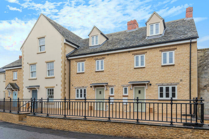4 Bedroom End Of Terrace House To Rent In Wyatt Mews, Bridge Street, Witney, OX28