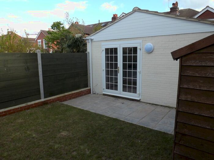 1 Bedroom Detached Bungalow To Rent In Winchester Road, Romsey, SO51
