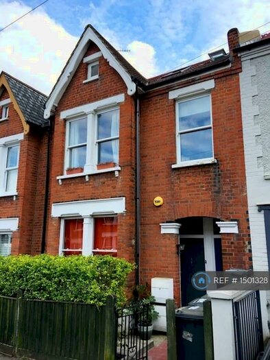 2 Bedroom Flat To Rent In Bovill Road, London, SE23