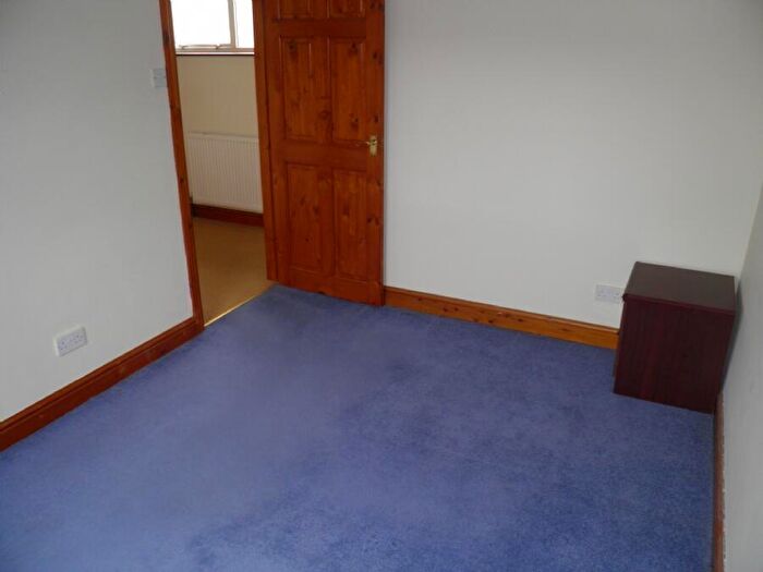 1 Bedroom Terraced House To Rent In Victoria Street, Ripley, Derbyshire, DE5