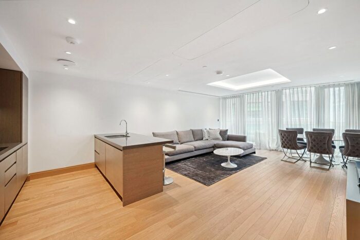 3 Bedroom Flat To Rent In John Islip Street, London, SW1P