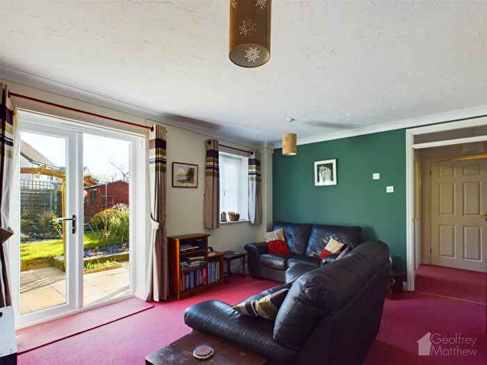 2 Bedroom Semi-Detached House For Sale In Aynsley Gardens, Harlow, CM17