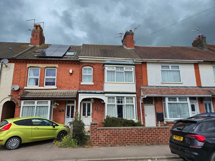 3 Bedroom Terraced House For Sale In Forest Road, Coalville, LE67