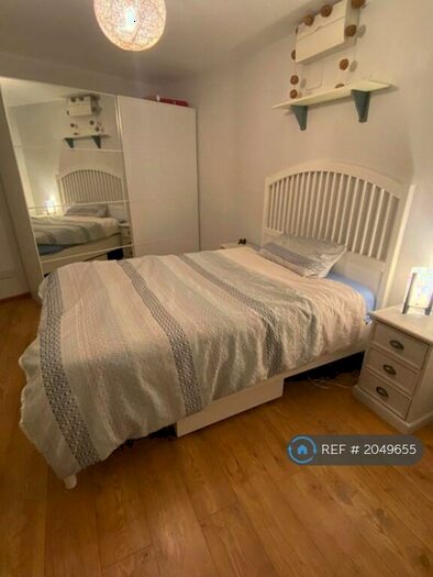 1 Bedroom Flat To Rent In Burnaby Court, London, SE16