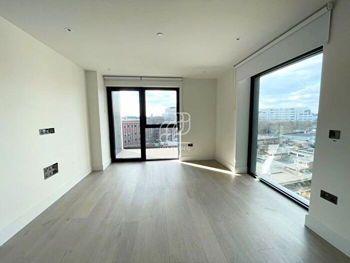 1 Bedroom Flat To Rent In Fountain Park Way, W12