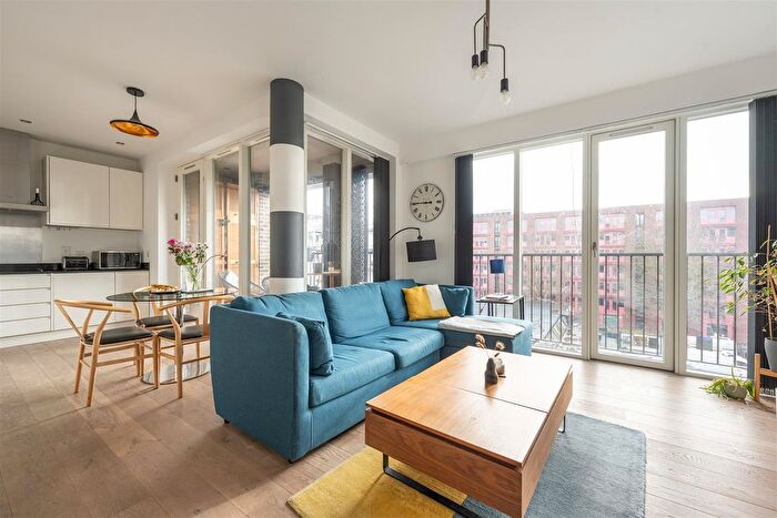 1 Bedroom Flat For Sale In Smeed Road, Fish Island, E3