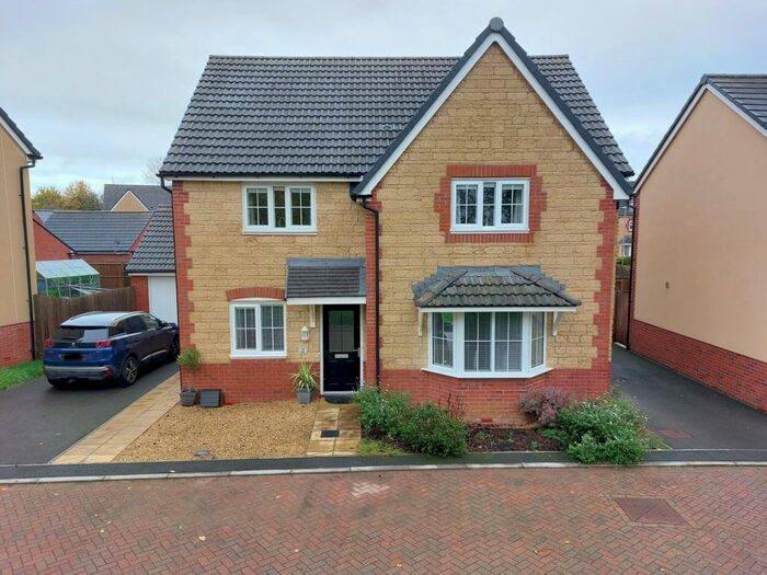 4 Bedroom Detached House For Sale In Moorhen Way, Evercreech, BA4