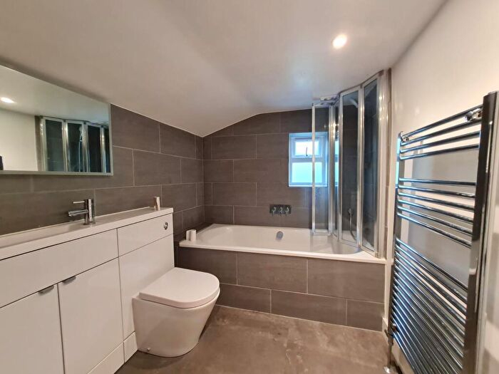 2 Bedroom Flat To Rent In Holland Street, BN2