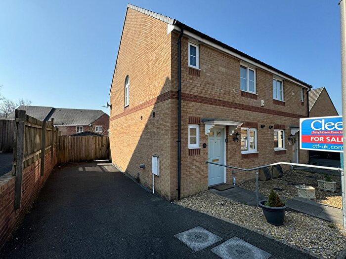 3 Bedroom Semi-Detached House For Sale In Ffordd Y Glowyr, Betws, Ammanford, Carmarthenshire., SA18