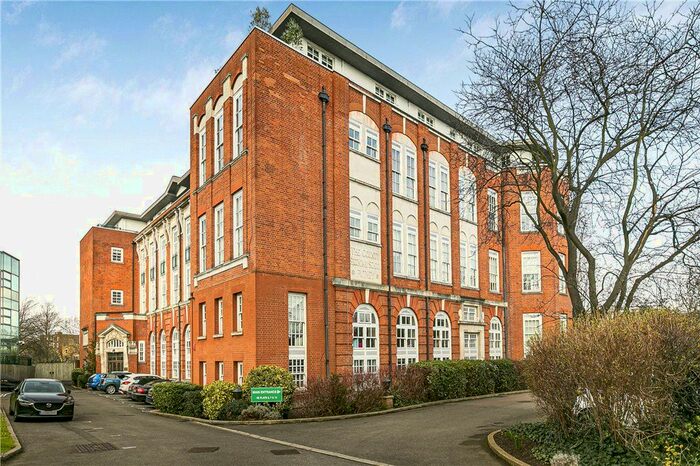 2 Bedroom Flat To Rent In West Hill, Putney, SW15