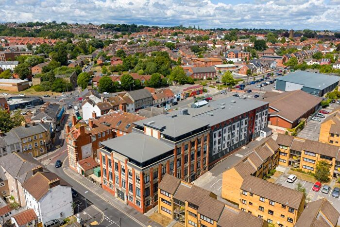 1 Bedroom Flat To Rent In Newton Road, Yeovil, BA20