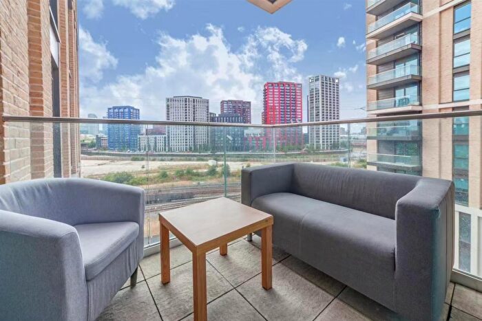 Studio To Rent In Heartwell Avenue, Canning Town, E16