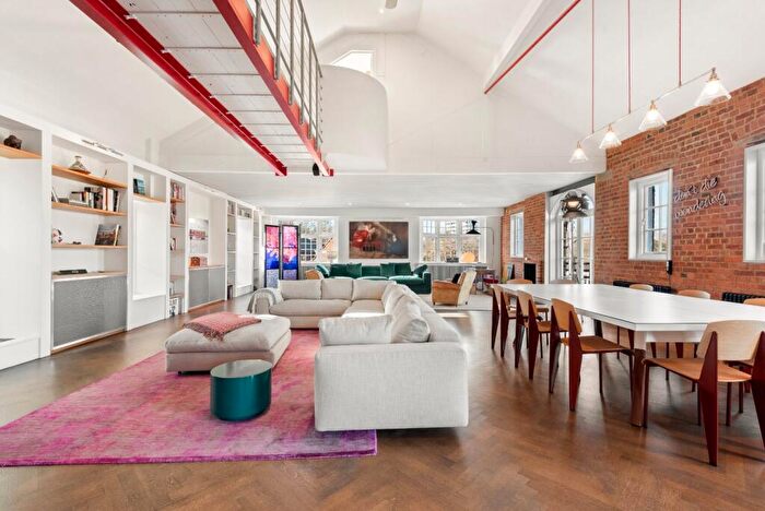 3 Bedroom Flat To Rent In Old Library Apartments, Battersea High Street, SW11