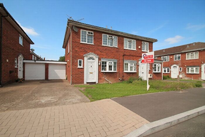 3 Bedroom Semi-Detached House For Sale In Rustic Place, Wembley, HA0