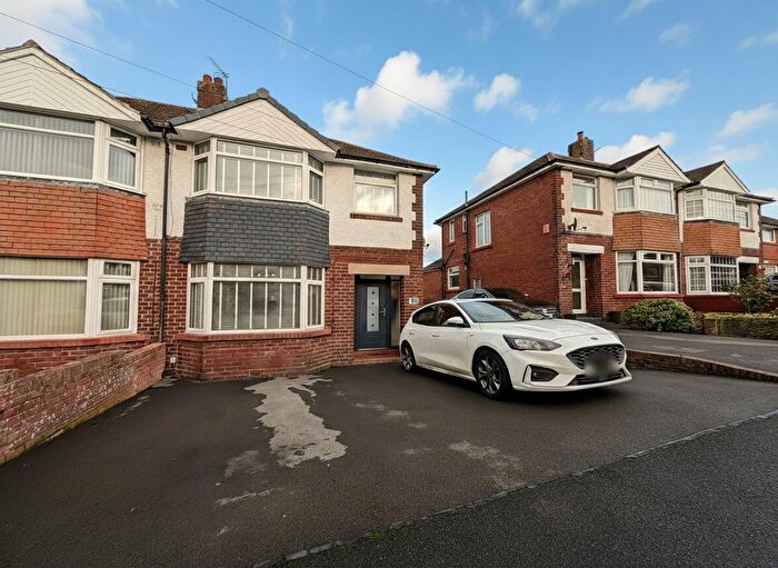 3 Bedroom Semi-Detached House For Sale In Grinsdale Avenue, Carlisle, CA2