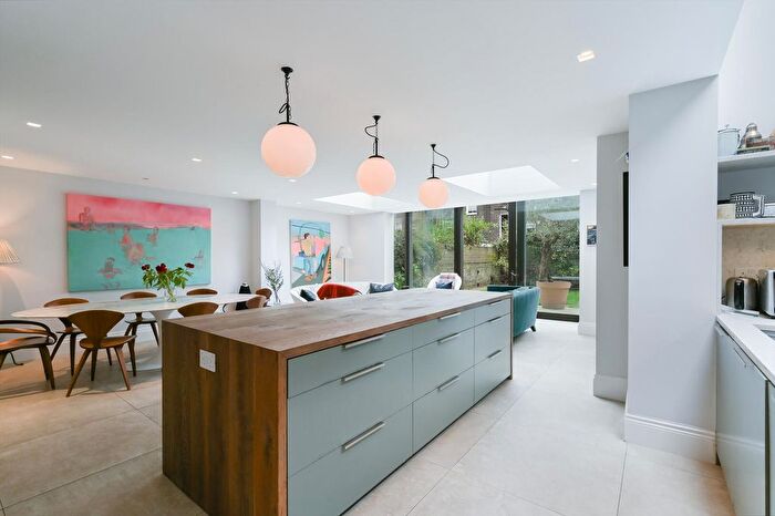 5 Bedroom Detached House For Sale In Aldridge Road Villas, Notting Hill, London, W11