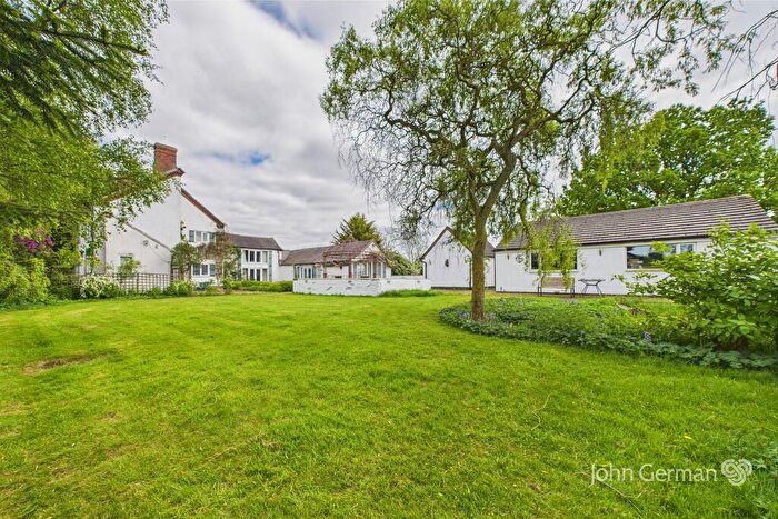 4 Bedroom Detached House For Sale In Derby Road, Ashbourne, DE6