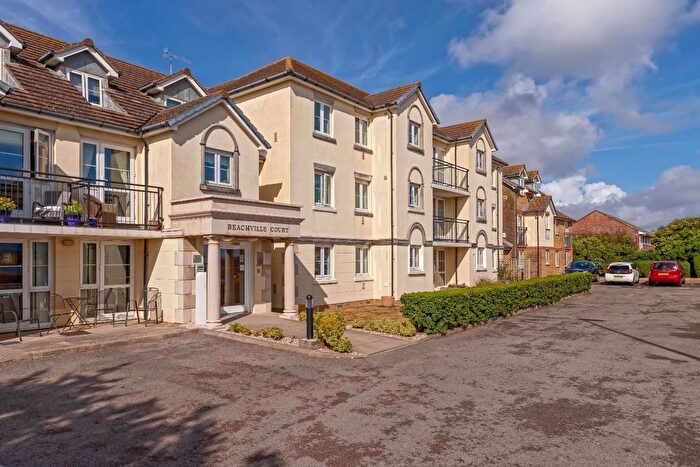 2 Bedroom Property For Sale In Brighton Road, Lancing, BN15