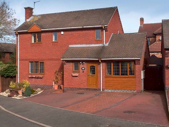 3 Bedroom Detached House For Sale In Wingerworth Park Road, Spondon, DE21