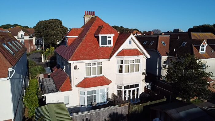 3 Bedroom Flat For Sale In Burtley Road, Southbourne, BH6