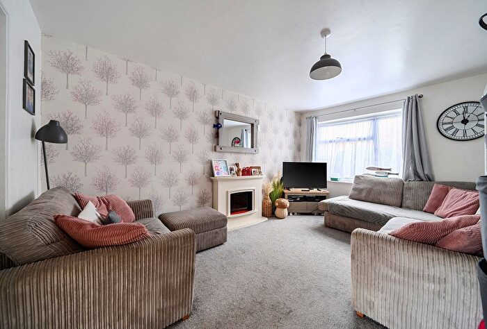 3 Bedroom Terraced House For Sale In Glebe Walk, Keynsham, Bristol, Somerset, BS31