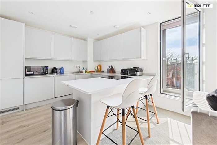 2 Bedroom Flat For Sale In No Old Trafford, Wharf End, Manchester, M17