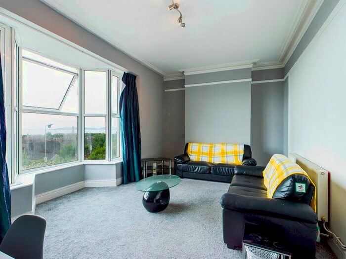 2 Bedroom Flat To Rent In Constitution Hill, Mount Pleasant, Swansea, SA1