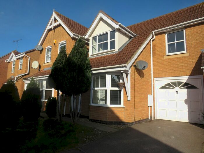 3 Bedroom Property To Rent In Lordswood Close, Wootton, Northampton NN4