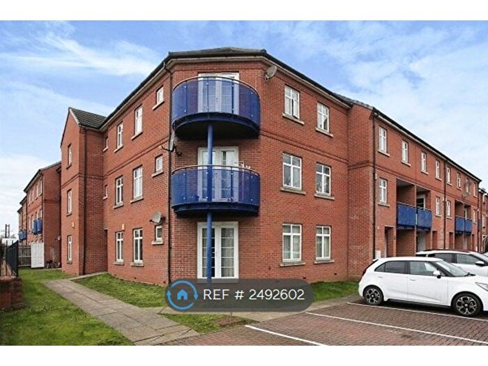 2 Bedroom Flat To Rent In Fletton Avenue, Peterborough, PE2