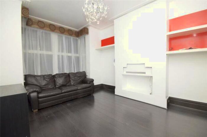 3 Bedroom Terraced House To Rent In Park View Crescent, London, N11